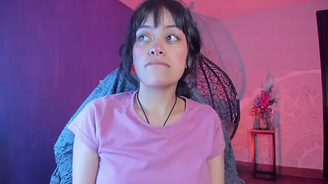 Snapshot of vanelope11 chatting on January 2025 09:51:02 PM vanelope11 online show from January 2025 09:51:02 PM