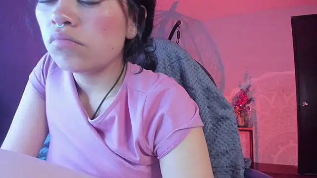 Snapshot of vanelope11 chatting on January 2025 12:54:02 AM vanelope11 online show from January 2025 12:54:02 AM