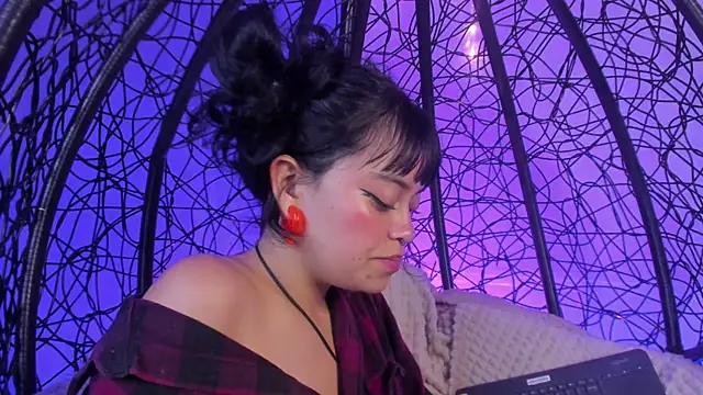 Snapshot of vanelope11 chatting on February 2025 01:25:02 AM vanelope11 online show from February 2025 01:25:02 AM