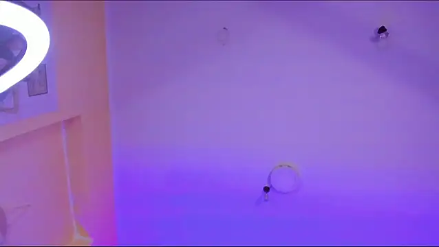 Snapshot of vanelope11 chatting on February 2025 02:35:02 PM vanelope11 online show from February 2025 02:35:02 PM