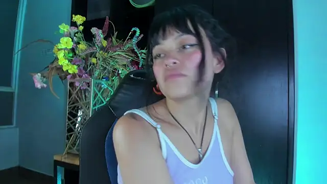 Snapshot of vanelope11 chatting on March 2025 03:32:01 AM vanelope11 online show from March 2025 03:32:01 AM