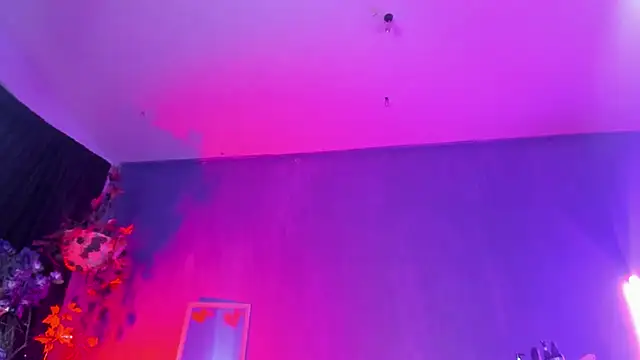 Snapshot of vanelope11 chatting on March 2025 09:53:02 PM vanelope11 online show from March 2025 09:53:02 PM