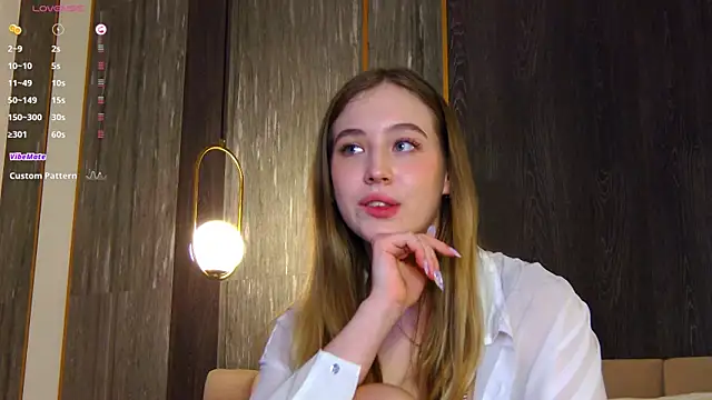 LoraineLuff online show from January 2025 11:35:02 PM