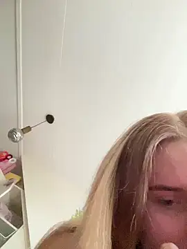 yourhornyslut online show from February 2025 12:13:01 PM