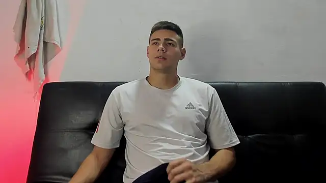 Snapshot of Brian_cx chatting on January 2025 08:57:02 PM Brian cx online show from January 2025 08:57:02 PM