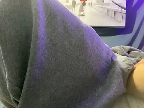 BigMac1596 online show from September 2025 09:11:02 AM