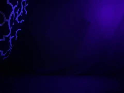 BigMac1596 online show from October 2025 04:59:02 PM