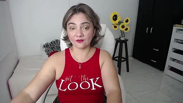 Chiraz hasnaa online show from March 2025 10:16:01 PM