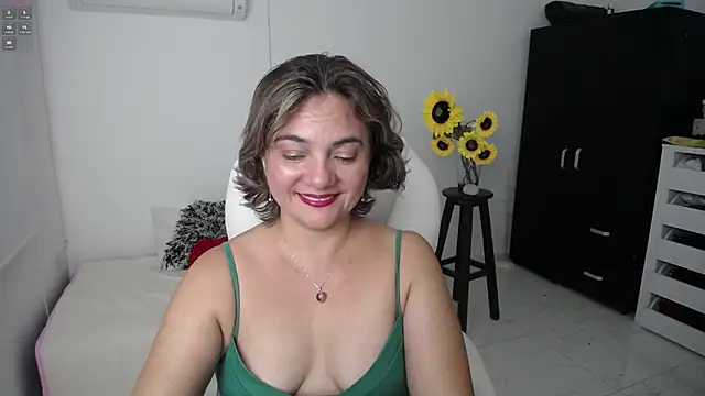 Chiraz hasnaa online show from March 2025 12:56:02 AM