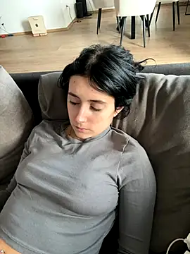 Lena Lang online show from November 2025 10:21:01 AM