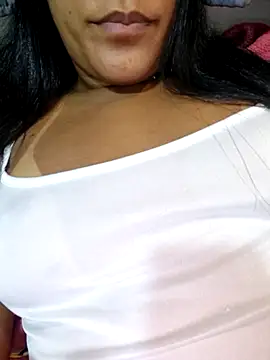 viannaiasmim online show from October 2025 08:31:02 PM