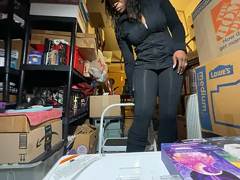 Snapshot of wynterheat chatting on June 2026 10:20:01 AM wynterheat online show from June 2026 10:20:01 AM