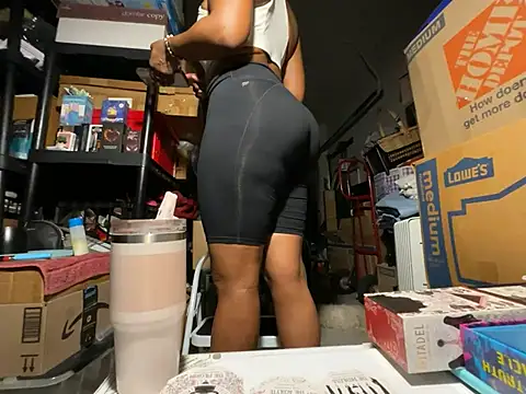 Snapshot of wynterheat chatting on July 2026 05:15:02 PM wynterheat online show from July 2026 05:15:02 PM