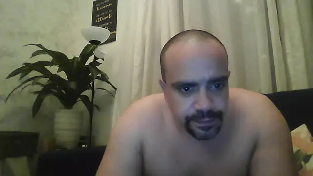 MonicaEGY online show from October 2025 11:01:02 PM