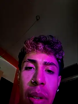 Snapshot of RyanRizzo chatting on July 2026 08:21:01 AM RyanRizzo online show from July 2026 08:21:01 AM