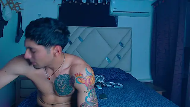 Rich boy01 online show from February 2025 03:06:01 AM