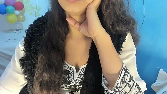 aarjulove online show from February 2026 11:20:01 AM