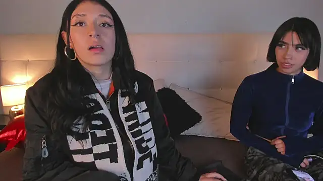 Snapshot of Zowi_Hottiee chatting on February 2025 02:55:02 AM Zowi Hottiee online show from February 2025 02:55:02 AM