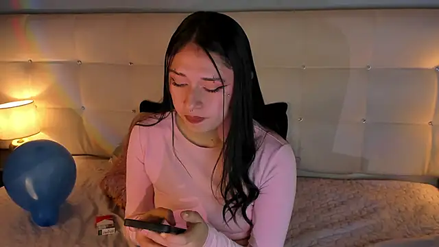 Snapshot of Zowi_Hottiee chatting on September 2025 02:55:02 AM Zowi Hottiee online show from September 2025 02:55:02 AM