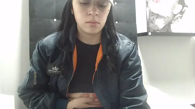 Snapshot of Zowi_Hottiee chatting on October 2025 07:12:02 PM Zowi Hottiee online show from October 2025 07:12:02 PM