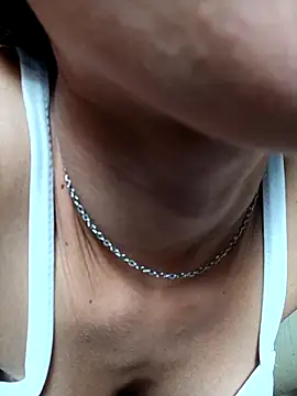 Nandasant09 online show from October 2025 04:46:01 PM