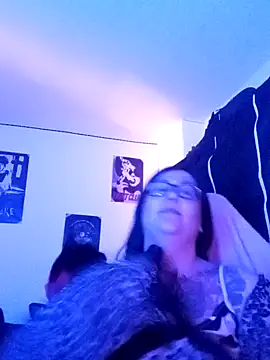 Snapshot of l1la_Rav3n chatting on December 2024 01:51:01 AM l1la Rav3n online show from December 2024 01:51:01 AM