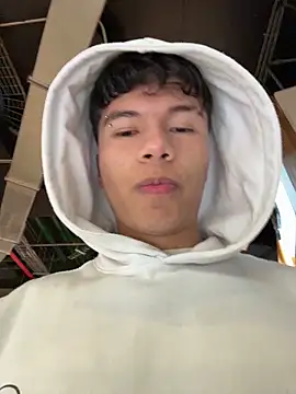 Logan smith1 online show from November 2025 01:22:01 PM