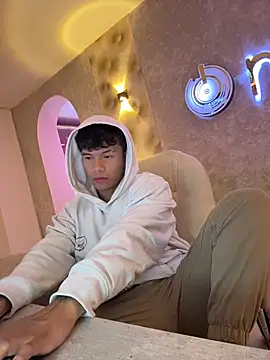 Logan smith1 online show from November 2025 04:55:02 AM