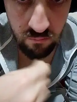 Snapshot of GrofLicno chatting on January 2025 07:41:02 PM GrofLicno online show from January 2025 07:41:02 PM