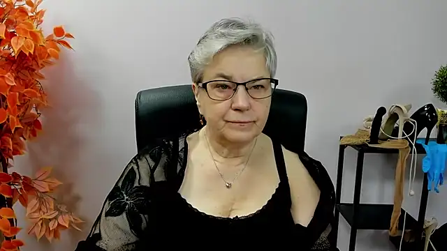 IrisDream online show from October 2025 07:23:02 AM