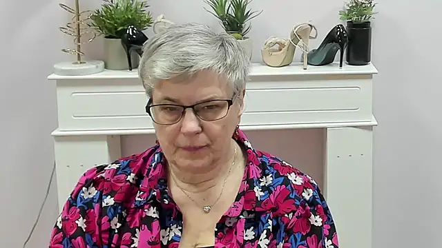 IrisDream online show from March 2026 07:01:02 AM