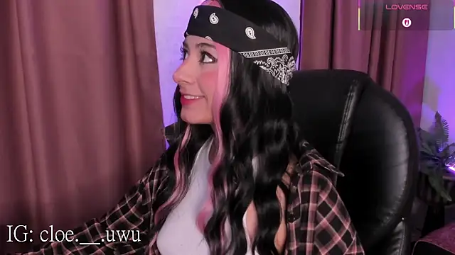 Snapshot of cloe__palmer chatting on October 2025 12:17:02 PM cloe palmer online show from October 2025 12:17:02 PM