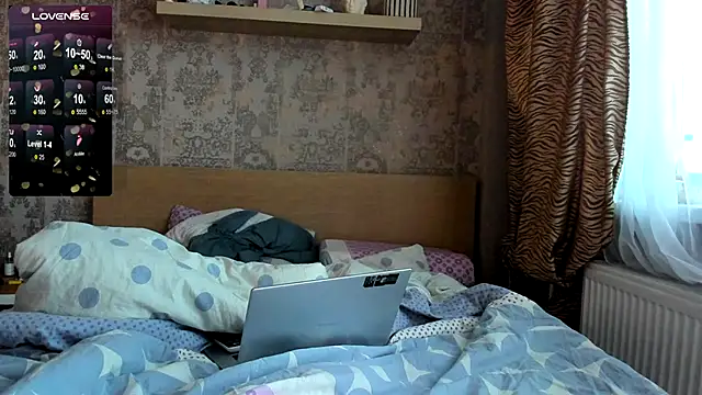 Snapshot of purebeautie13 chatting on December 2024 10:17:02 AM purebeautie13 online show from December 2024 10:17:02 AM