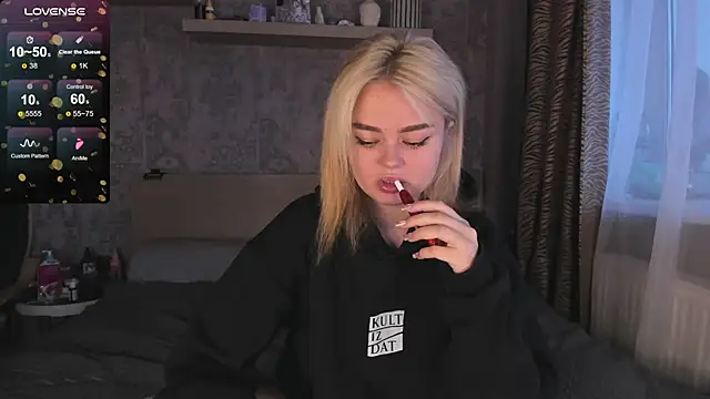 Snapshot of purebeautie13 chatting on January 2025 12:13:01 PM purebeautie13 online show from January 2025 12:13:01 PM