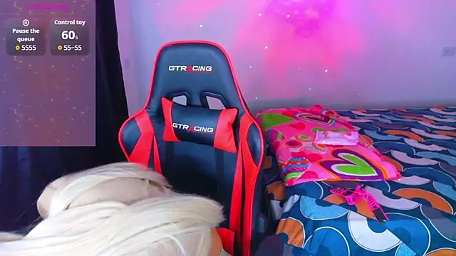 Snapshot of AllisonsweetZ chatting on February 2026 04:19:02 AM AllisonsweetZ online show from February 2026 04:19:02 AM