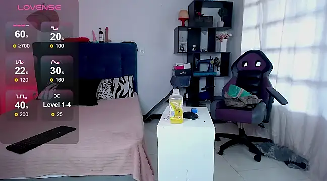 Snapshot of diabla_sexyboobs chatting on February 2025 08:41:02 PM diabla sexyboobs online show from February 2025 08:41:02 PM