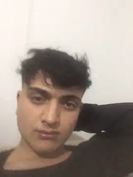 Snapshot of boy_3835 chatting on March 2025 10:21:02 PM boy 3835 online show from March 2025 10:21:02 PM