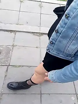 sophie banger online show from November 2025 04:29:02 PM