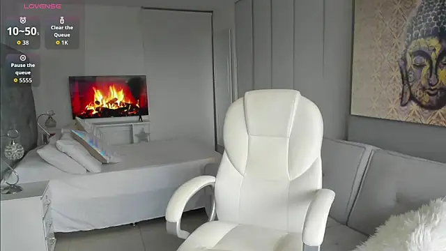 Missbeloved online show from December 2025 09:54:01 PM