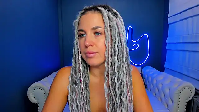 rock n roxy online show from September 2025 01:17:01 AM