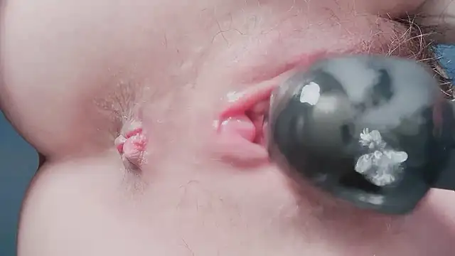 Krismil3 online show from February 2025 07:33:01 AM