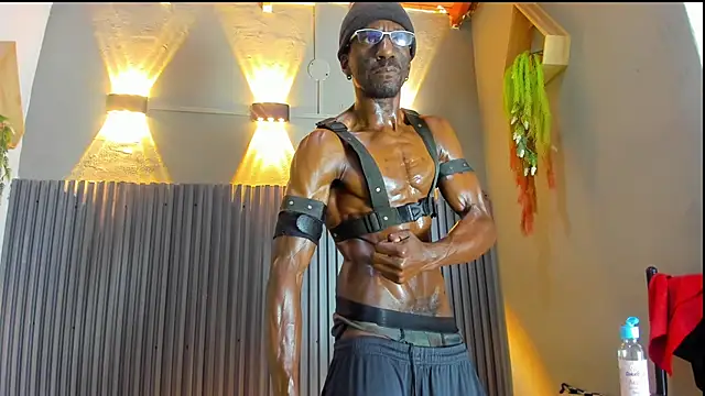 jhonjairo85  online show from December 2025 04:28:02 AM