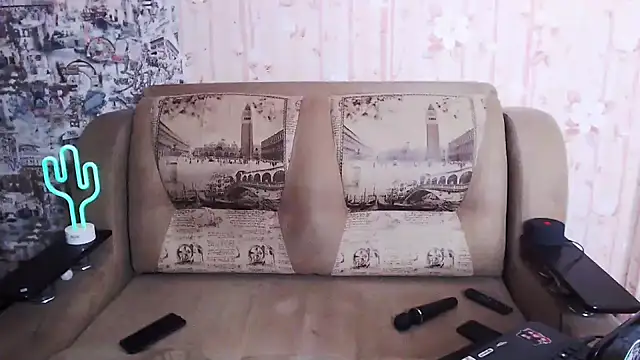 Snapshot of Miya_Wey_ chatting on October 2025 05:58:02 PM Miya Wey  online show from October 2025 05:58:02 PM