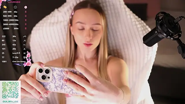 HollisBeckett online show from February 2026 02:39:02 AM