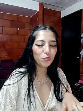 Snapshot of Raven__purple chatting on January 2025 04:14:02 AM Raven purple online show from January 2025 04:14:02 AM