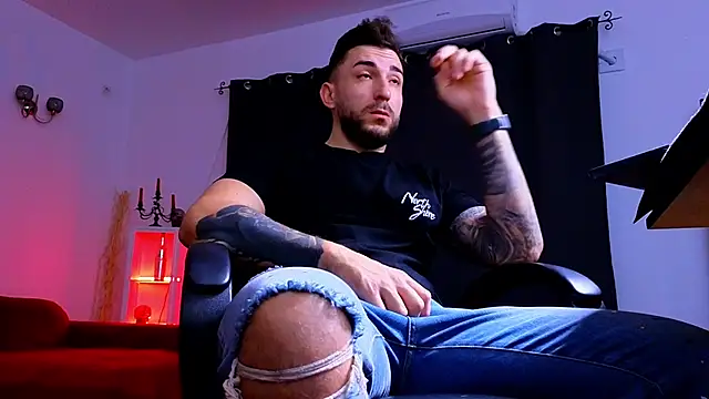 Snapshot of MightyAaron66 chatting on October 2025 04:51:02 AM MightyAaron66 online show from October 2025 04:51:02 AM