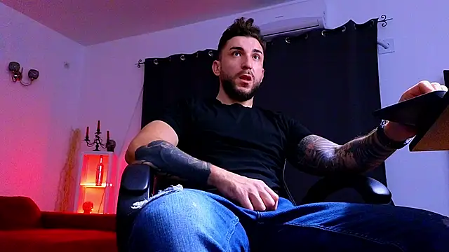 Snapshot of MightyAaron66 chatting on November 2025 04:46:01 AM MightyAaron66 online show from November 2025 04:46:01 AM