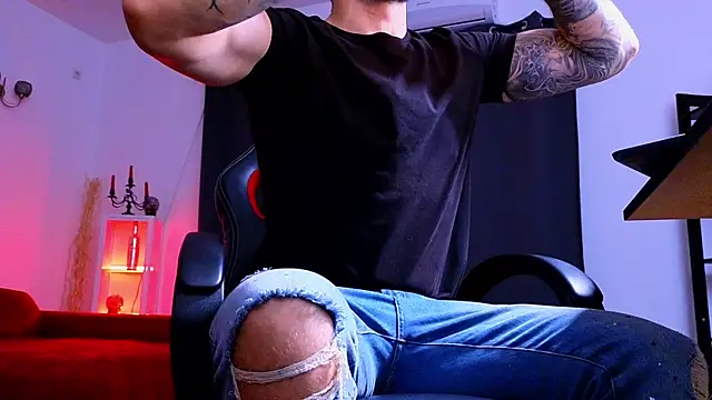 Snapshot of MightyAaron66 chatting on November 2025 03:01:02 AM MightyAaron66 online show from November 2025 03:01:02 AM