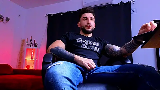 Snapshot of MightyAaron66 chatting on November 2025 03:35:01 PM MightyAaron66 online show from November 2025 03:35:01 PM