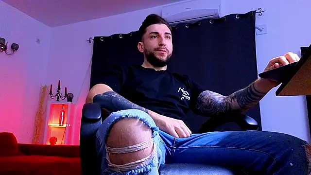 MightyAaron66 online show from February 2026 05:22:01 AM